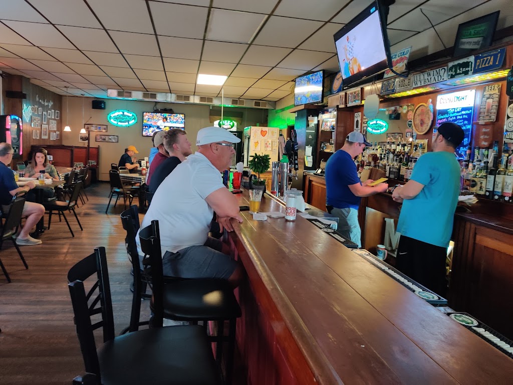 Mom Maruca's Pizza Shop 15401