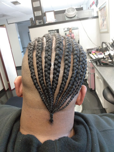 Barber Shop «Visions Beauty & Barber Shop», reviews and photos, 260 Southbound Gratiot Ave, Mt Clemens, MI 48043, USA