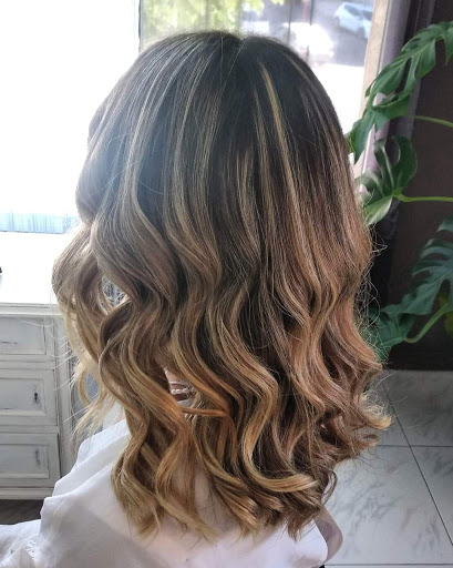 Pilar Mira Peluquería en Ourense, Ourense