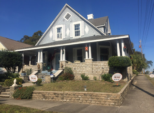 Bridal Shop «Simply Elegant Couture Bridal and Prom», reviews and photos, 410 E Wright St, Pensacola, FL 32501, USA