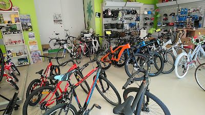 Cyril Cycles à Vias