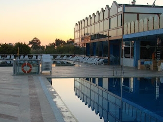 Titanic Yüzme Havuzu