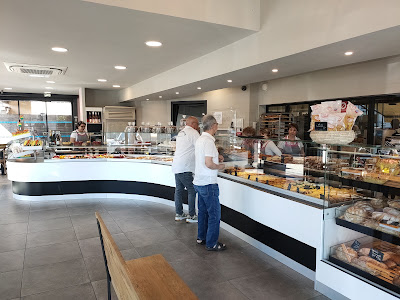 Boulangerie Pâtisserie Barès à Mèze