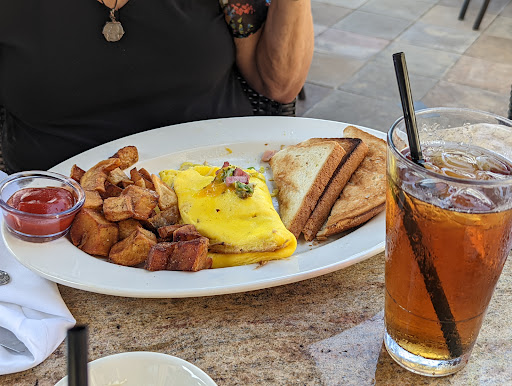 Restaurant «The Cheesecake Factory», reviews and photos, 11800 Lake Victoria Gardens Ave, Palm Beach Gardens, FL 33410, USA