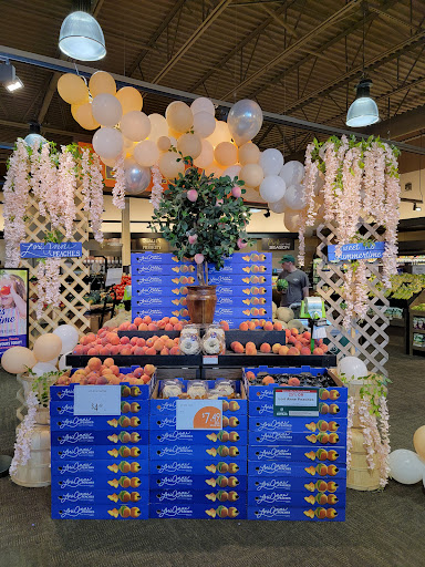 Grocery Store «Lunds & Byerlys France Avenue Edina», reviews and photos, 7171 France Ave S, Edina, MN 55435, USA