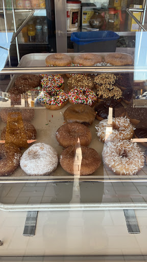 Dessert Shop «Donut Plus», reviews and photos, 8242 Tampa Ave, Reseda, CA 91335, USA