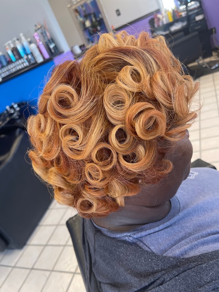 Uneekly Shek Hair Studio 70065