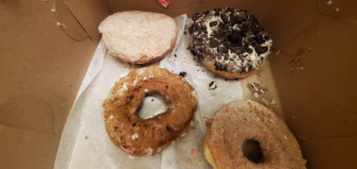 Donut Shop «Neils Donuts», reviews and photos, 83 N Turnpike Rd, Wallingford, CT 06492, USA