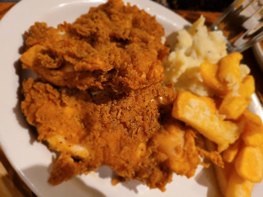 American Restaurant «Cracker Barrel Old Country Store», reviews and photos, 145 Prospect Hill Rd, East Windsor, CT 06088, USA