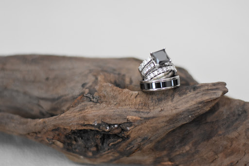 Jewelry Store «Kesslers Diamonds», reviews and photos, 5075 S 76th St, Greenfield, WI 53220, USA