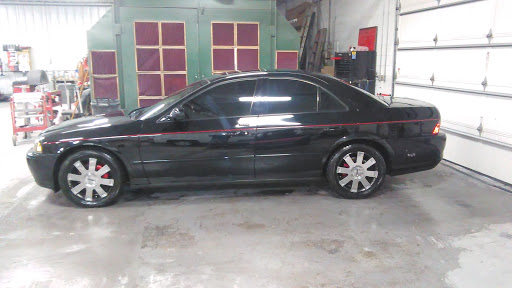 Auto Body Shop «Floyds Knobs Body Repair Inc», reviews and photos, 1808 Beechwood Ave, New Albany, IN 47150, USA