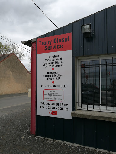 Photo 4 - Garage De Trouy