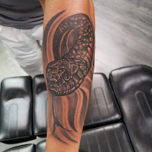 Tattoo Shop «Red Octopus Tattooing», reviews and photos, 1654 Solomons Island Rd S, Prince Frederick, MD 20678, USA