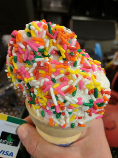 Ice Cream Shop «J.P. Licks», reviews and photos, 150 Charles St, Boston, MA 02114, USA