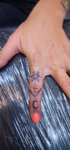 Explore amethyst tattoo ideas, creative tattoo ideas in Cary, available at EL ZORRO TATTOO and piercing