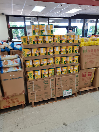 Grocery Store «R-N Market», reviews and photos, 6670 N Cedar Ave, Fresno, CA 93710, USA