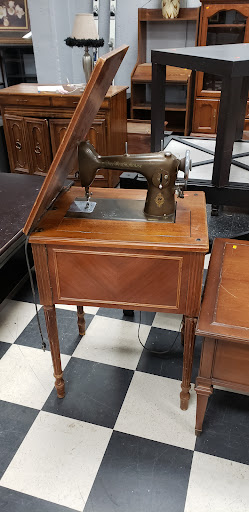 Thrift Store «Hillcrest Thrift Shop», reviews and photos