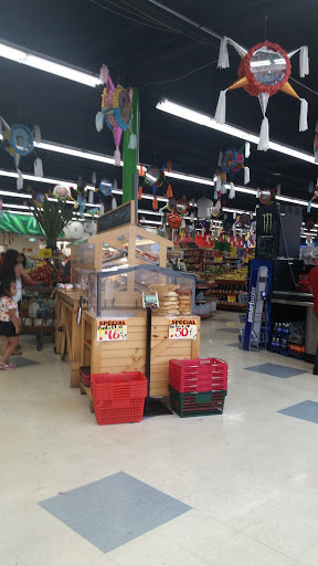 Produce Market «El Ranchito», reviews and photos, 561 E Cass St, Joliet, IL 60432, USA