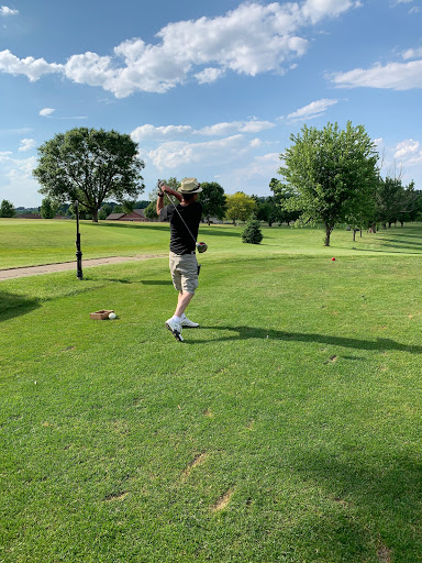 Golf Club «Sioux Golf & Country Club», reviews and photos, 1112 6th Ave, Alton, IA 51003, USA