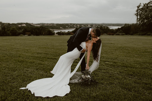 Bridal Shop «Impression Bridal», reviews and photos, 3005 West Loop S #100, Houston, TX 77027, USA