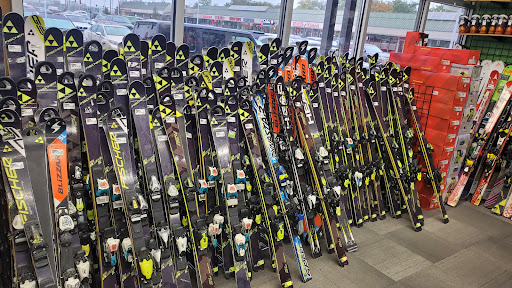 Sporting Goods Store «Play It Again Sports», reviews and photos, 575 S Waukegan Rd, Northbrook, IL 60062, USA