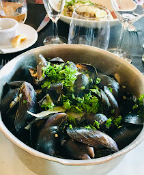 Photo n°170 de La Place Restaurant Cancale à Cancale ()