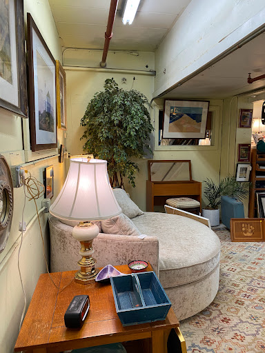 Antique Store «Buy and Consign», reviews and photos, 1250 Main St, Waltham, MA 02451, USA