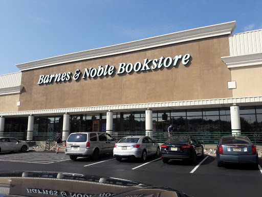 Barnes & Noble, 1156 US-46, Woodland Park, NJ 07424, USA, 