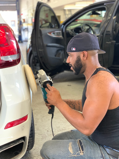 Auto Body Shop «Ultimate Auto Body», reviews and photos, 304 E 3rd St, Mt Vernon, NY 10553, USA