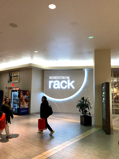 Department Store «Nordstrom Rack Skyview Center», reviews and photos, 4024 College Point Blvd, Flushing, NY 11354, USA