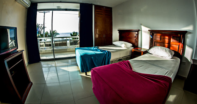 hotelcostaparaiso.com