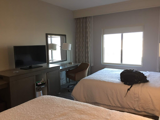 Hampton Inn Long Beach Airport image