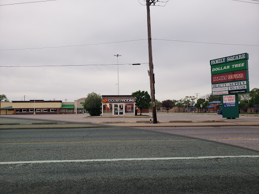 Telecommunications Service Provider «Boost Mobile Store», reviews and photos, 558 Mannheim Rd, Hillside, IL 60162, USA