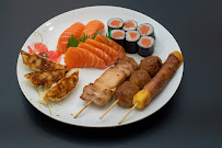 Plats et boissons du Restaurant de sushis LES FRERES SUSHI à Levallois-Perret - n°1