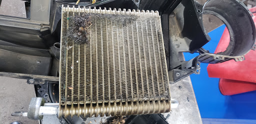 Auto Body Shop «Intermaco Auto Services», reviews and photos, 2601 Central Ave NE, Minneapolis, MN 55418, USA