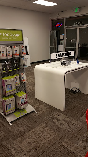 Verizon Authorized Retailer - A Wireless, 17340 140th Ave SE #35b, Renton, WA 98058, USA, 