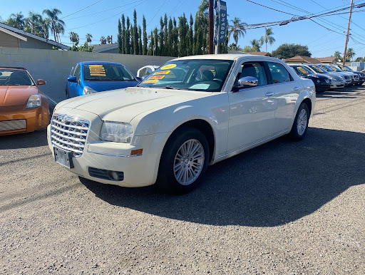 Used Car Dealer «Hernandez Auto Sales», reviews and photos, 619 N Anaheim Blvd, Anaheim, CA 92805, USA