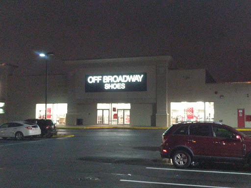 Shoe Store «Off Broadway Shoe Warehouse», reviews and photos, 630 Fellsway, Medford, MA 02155, USA