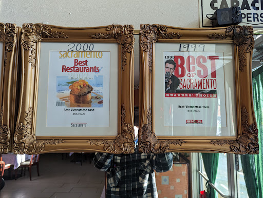 Bobos Cafe image
