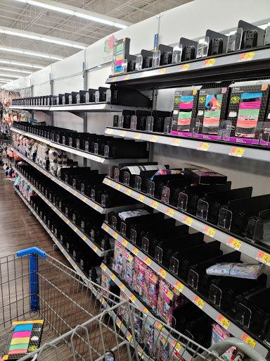 Discount Store «Walmart», reviews and photos, 120 Commercial Pkwy, Branford, CT 06405, USA