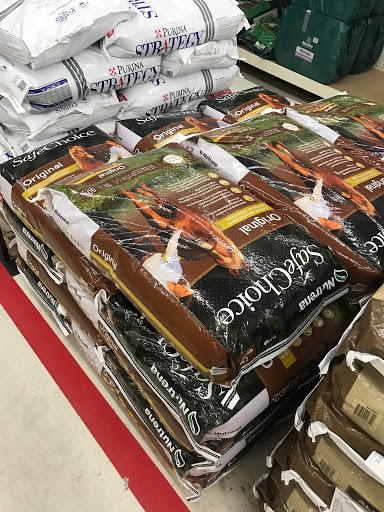 Home Improvement Store «Tractor Supply Co.», reviews and photos, 55 Crystal Ave #17a, Derry, NH 03038, USA