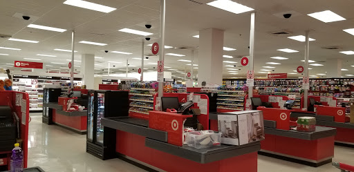 Shopping Mall «Addison Mall», reviews and photos, 2970 W Addison St, Chicago, IL 60618, USA