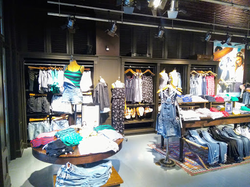 Clothing Store «Hollister Co.», reviews and photos, 4737 Concord Pike #510, Wilmington, DE 19803, USA