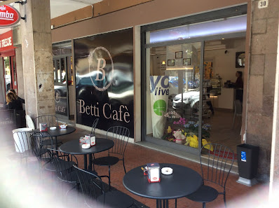 Betti Café Apericena Viale Lionello Matteucci, 28, 02100 Rieti RI, Italia