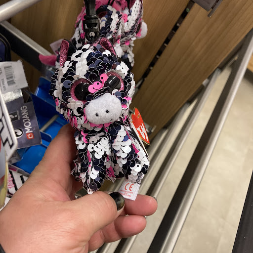 Shoe Store «DSW Designer Shoe Warehouse», reviews and photos, 24570 Dulles Landing Dr #120, Dulles, VA 20166, USA