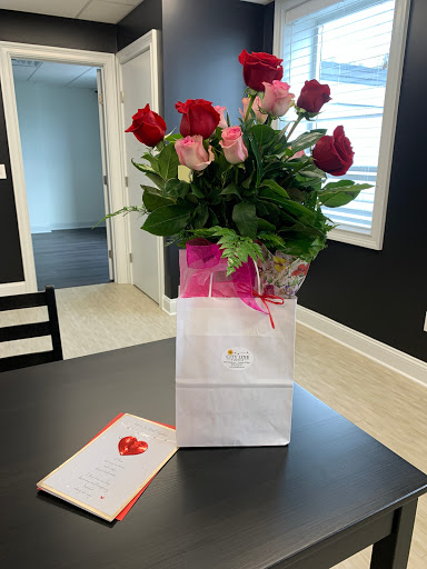 Florist «City Line Florist», reviews and photos, 2978 Nichols Ave, Trumbull, CT 06611, USA