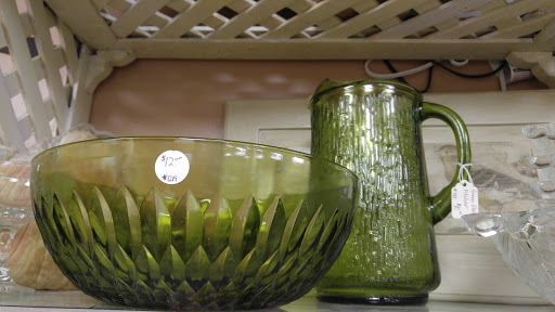 Grocery Store «Troutt Old Time General Store And Market», reviews and photos, 433 N 4th St, Paducah, KY 42001, USA