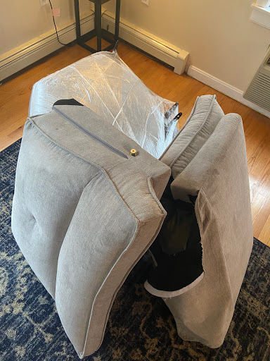 Furniture Store «Raymour & Flanigan Furniture and Mattress Store», reviews and photos, 641 Connecticut Ave, Norwalk, CT 06854, USA