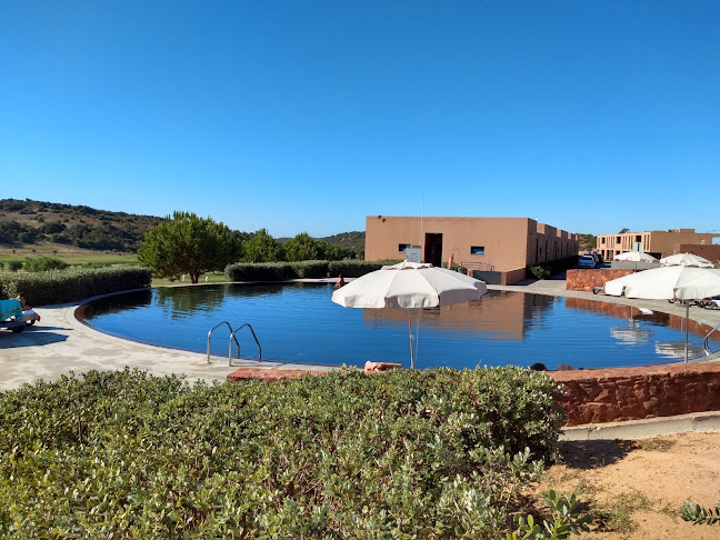 https://www.nauhotels.com/nau-morgado-golf-country-club?utm_source=google&utm_medium=organic&utm_campaign=gbp_listing