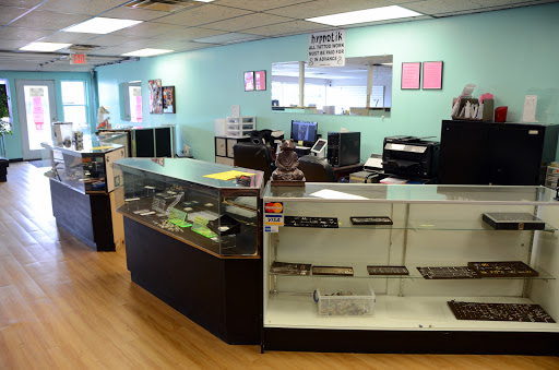 Tattoo Shop «Hypnotik Tattoo», reviews and photos, 1005 Winchester Rd #100, Lexington, KY 40505, USA